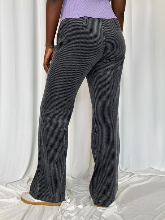 Pantalon gris foncé [L]