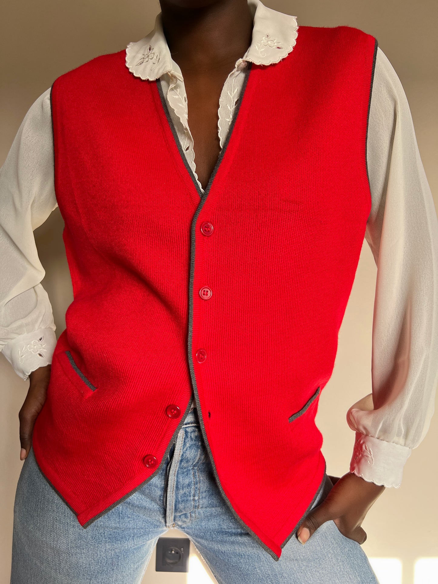 Red sweater gilet [M]